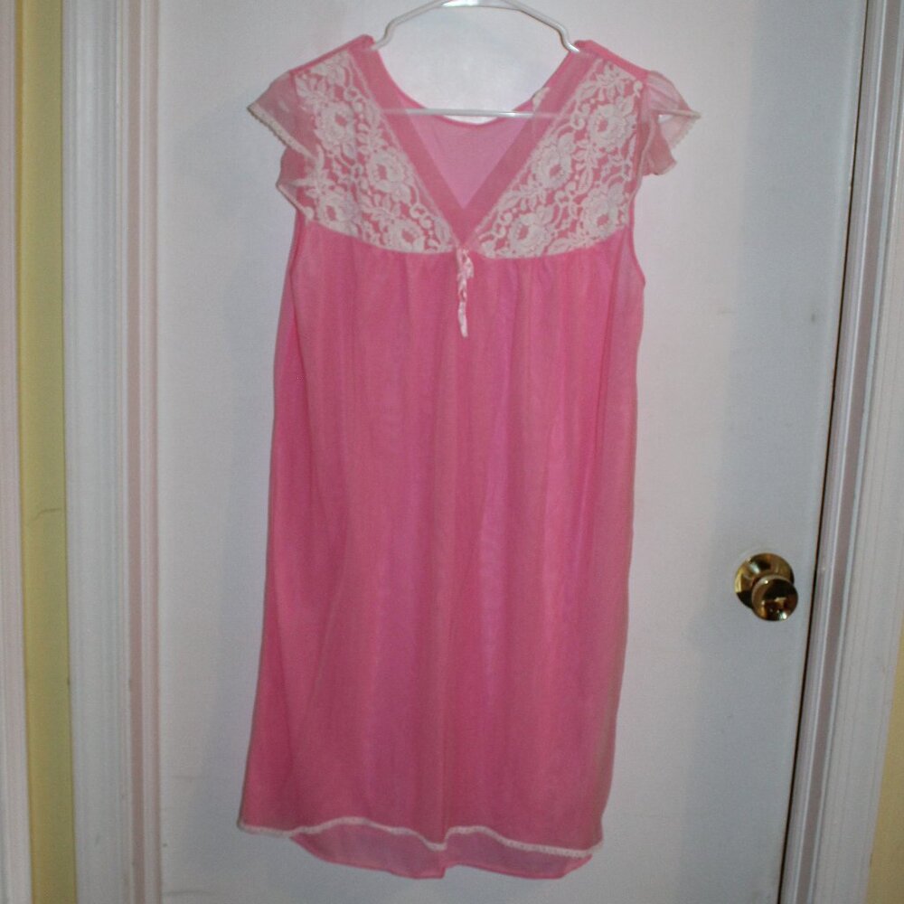 Vintage Women's Nylon Gown - Pink, Short Lace